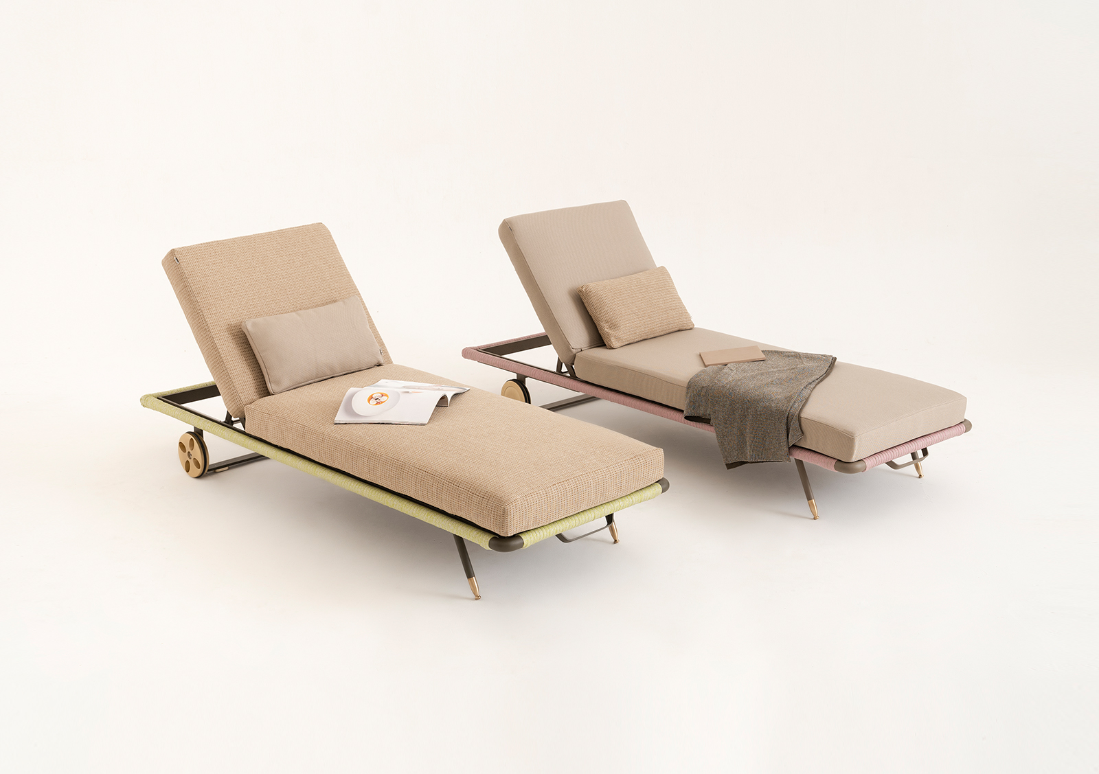Products Images/Chaise 7 Sun-Day/Lebello-Outdoor-Chaise-7_Sun-Day.jpg
