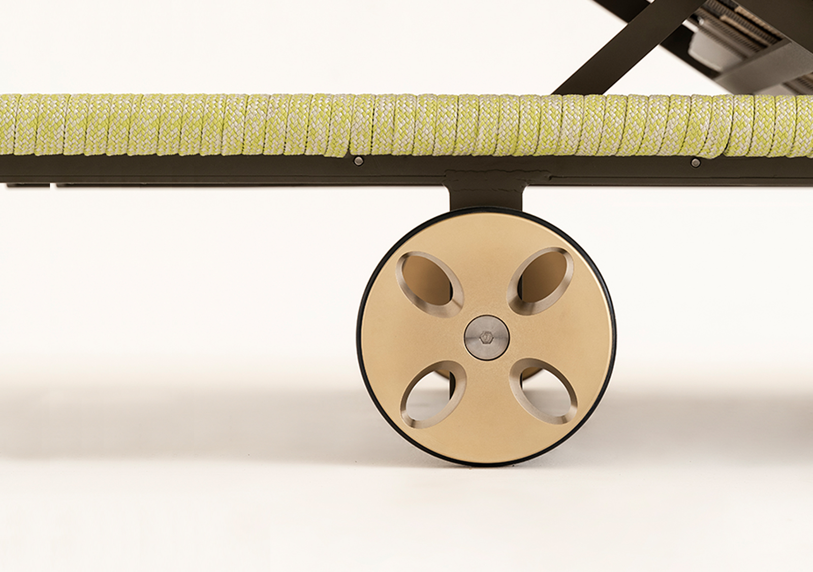 Products Images/Chaise 7 Sun-Day/Lebello_Outdoor_Chaise-7-Sun-Day.jpg