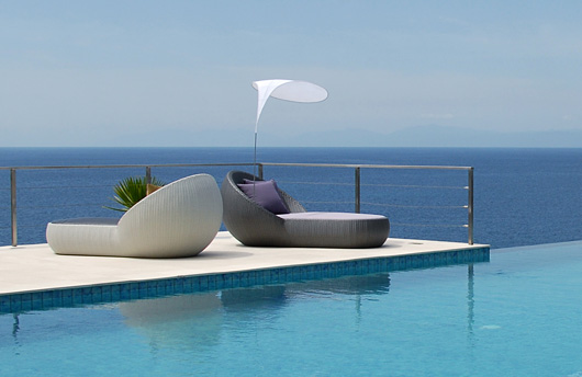Circle Chaise