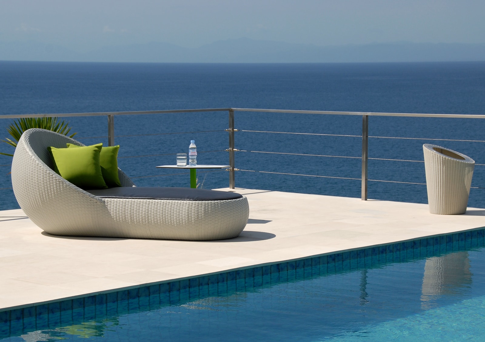 Products Images/Penguin/Lebello-Out-door_Penguin.jpg