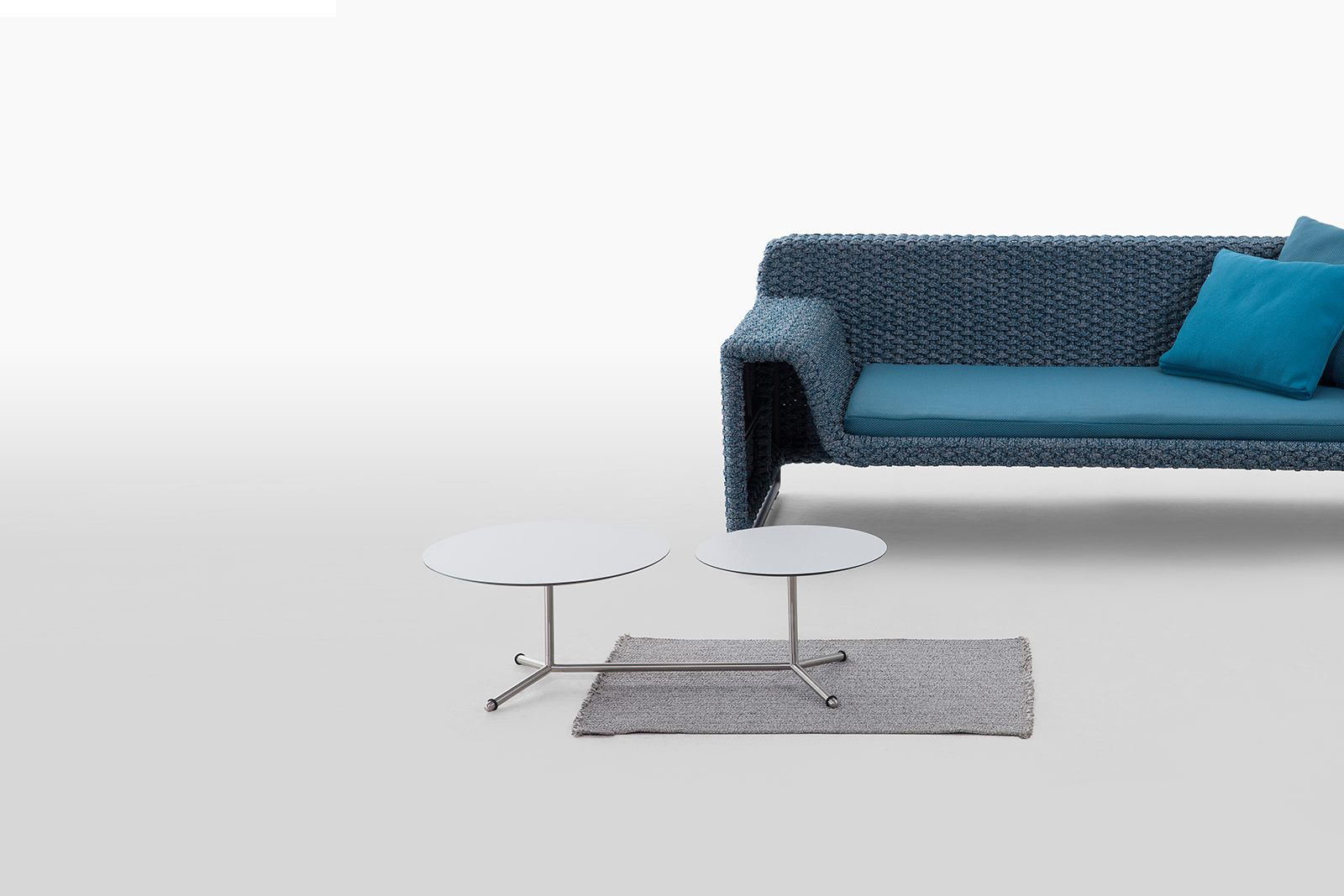 Products Images/Roots Coffee T/Lebello-Outdoor_Roots__Coffee-T.png