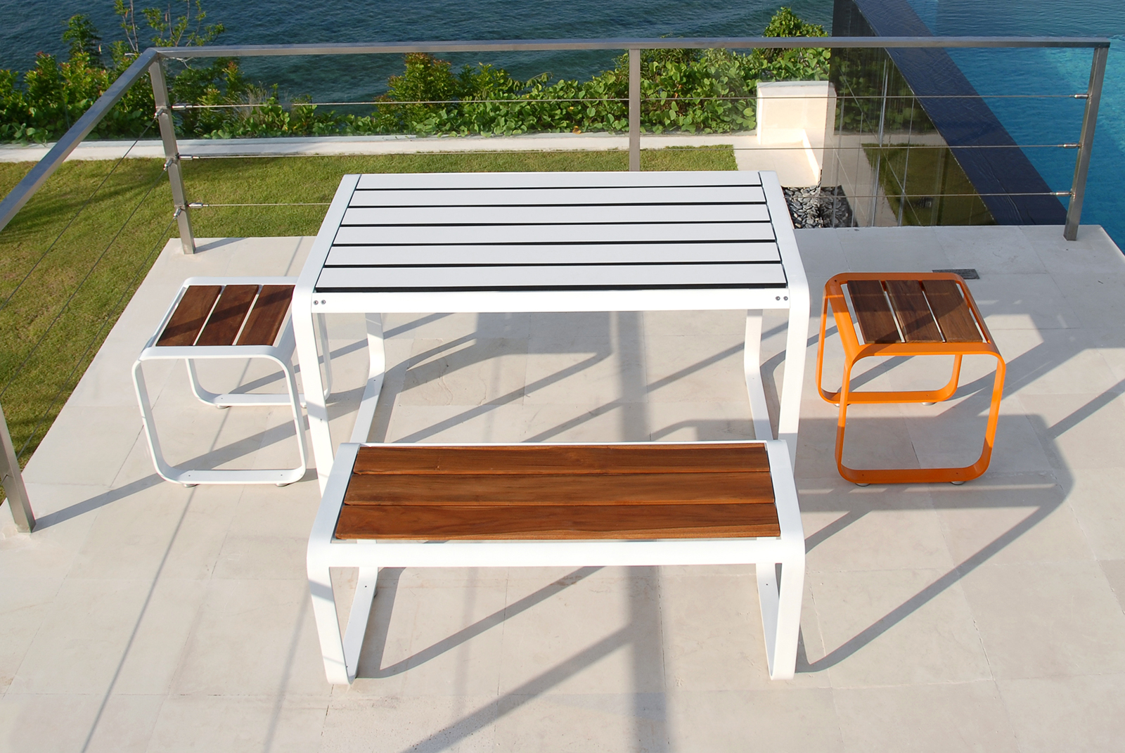 Products Images/Skin Table / XL/Lebello-Outdoor-Skin-Table_XL.jpg