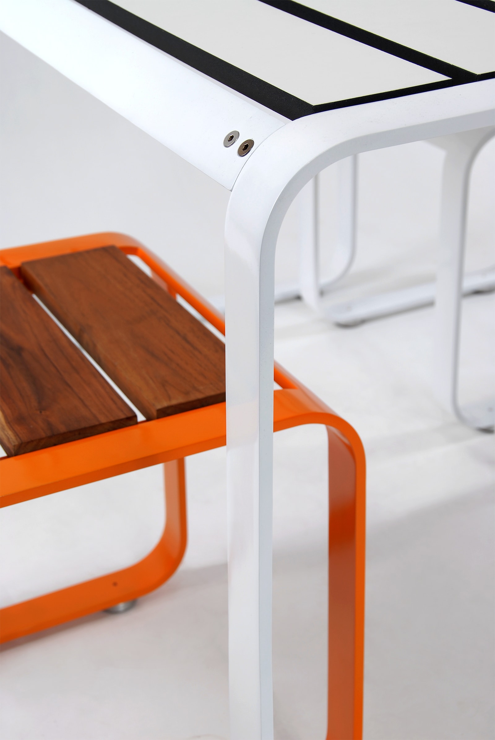 Products Images/Skin Table / XL/Lebello-Outdoor-Skin-Table__XL.jpg