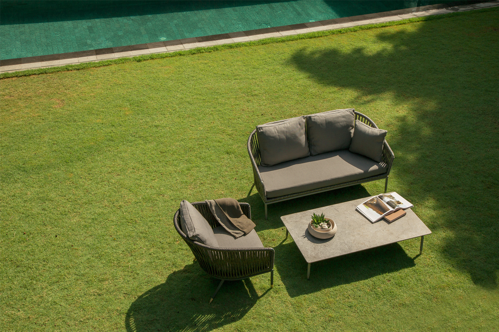 Table 7 Side / Coffee