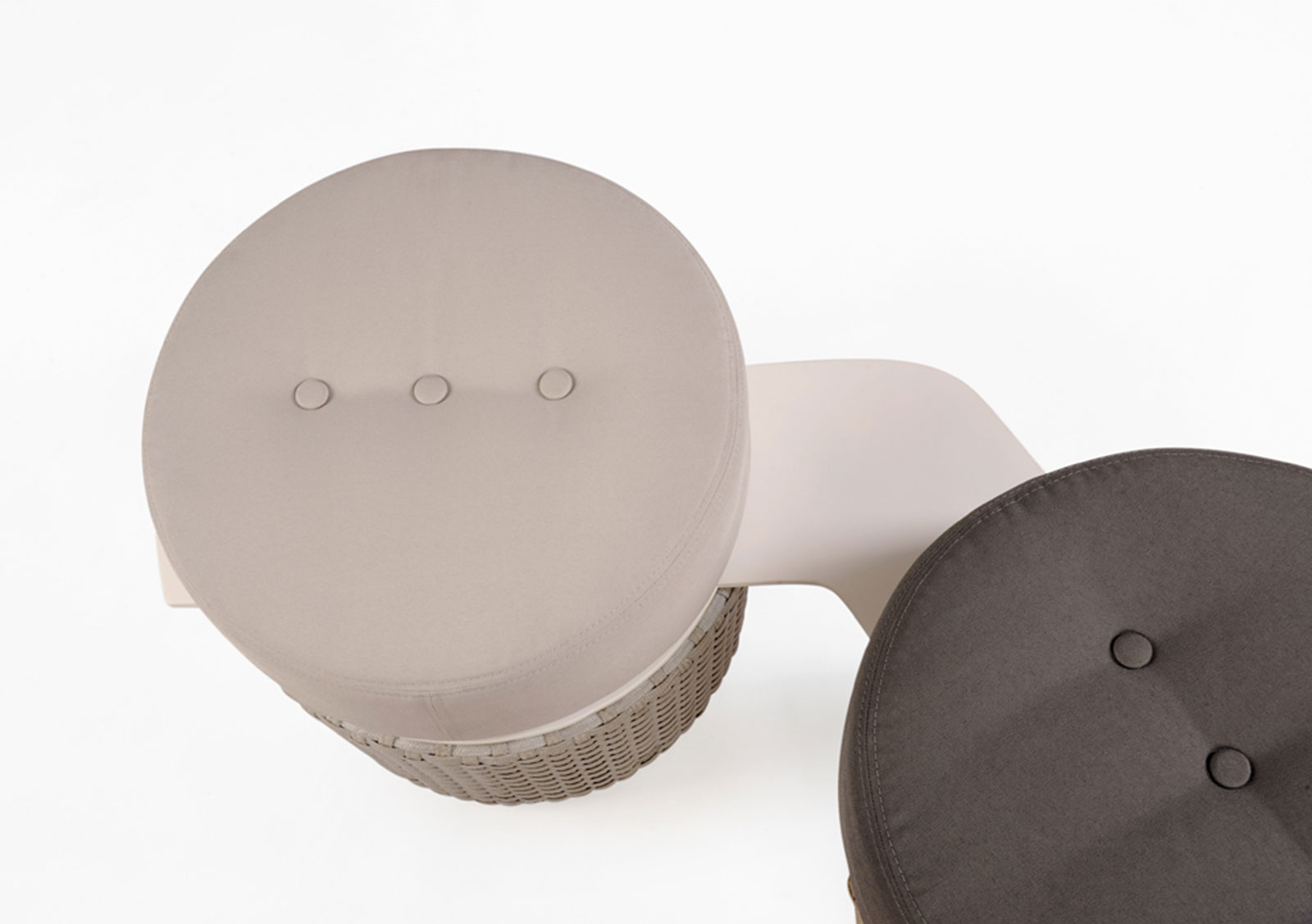 Products Images/Vaud Stool/Lebello-vaud_stool_outdoor.jpg