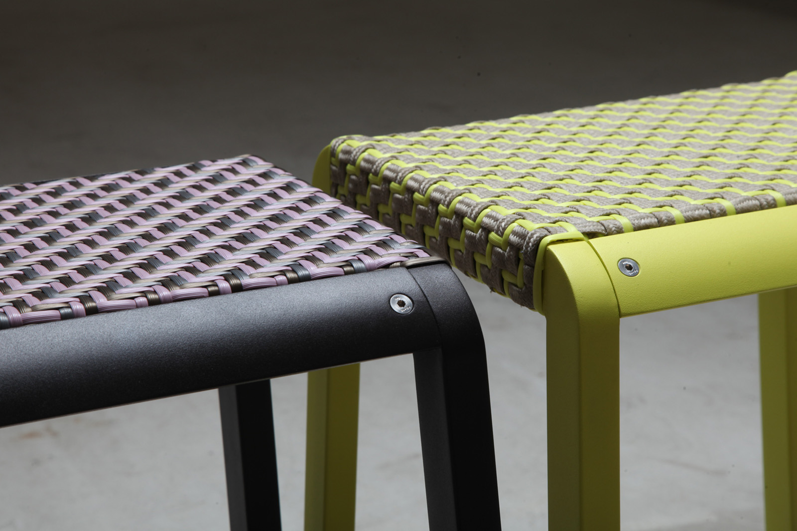 4L Stools