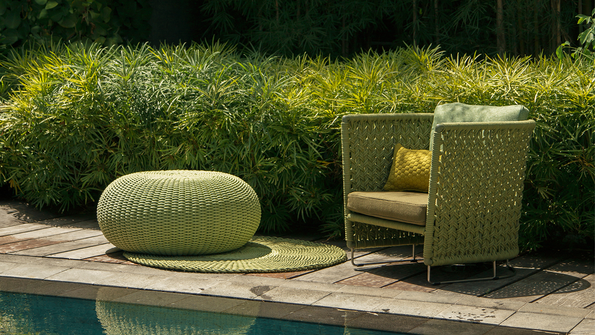 Spinball-Club-Chair-by-Lebello-Outdoor-Furniture.jpg