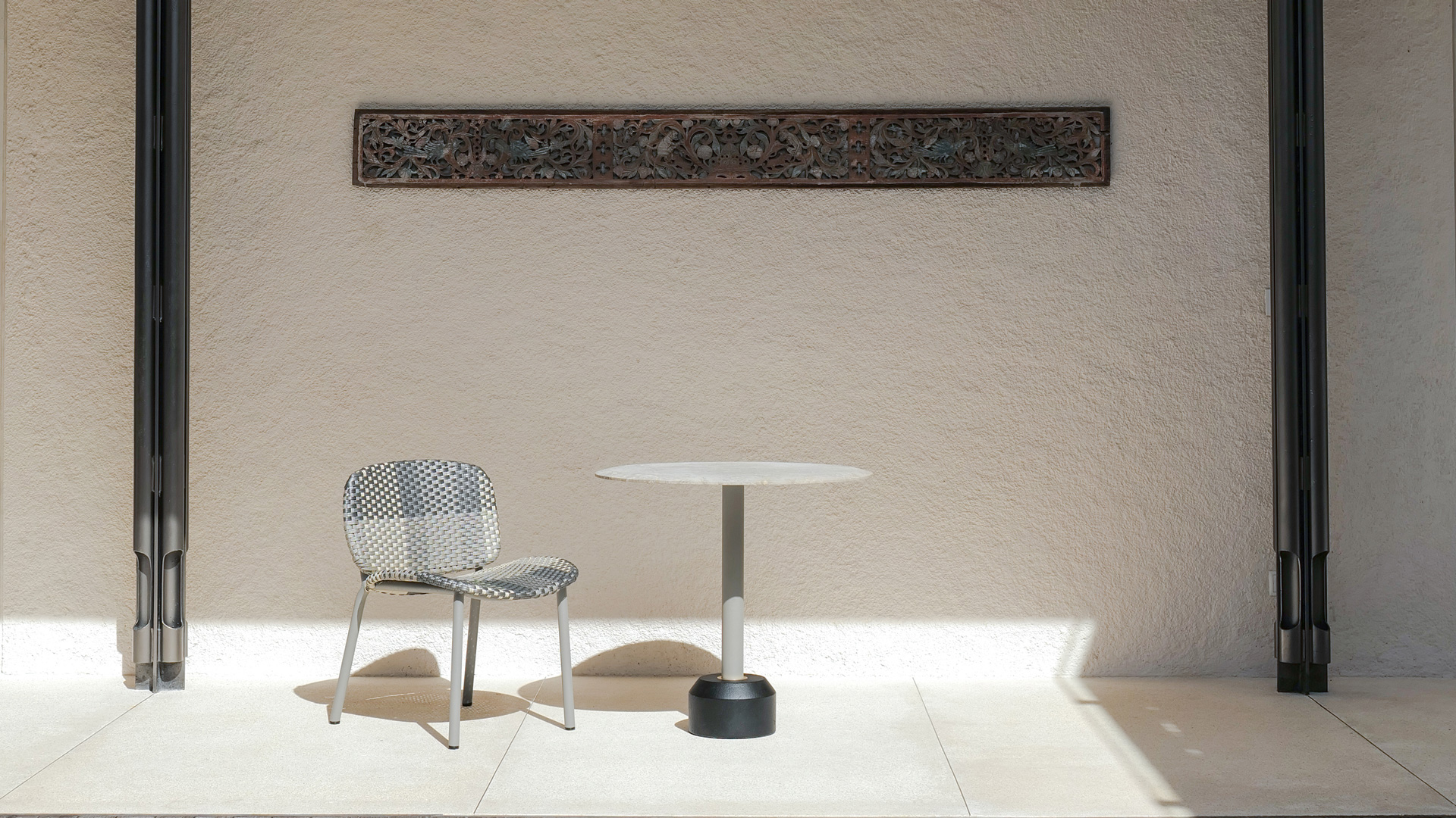 all-pages-sliders/Dot Dotti Series/Lebello-Outdoor-Dotti-Table.jpg
