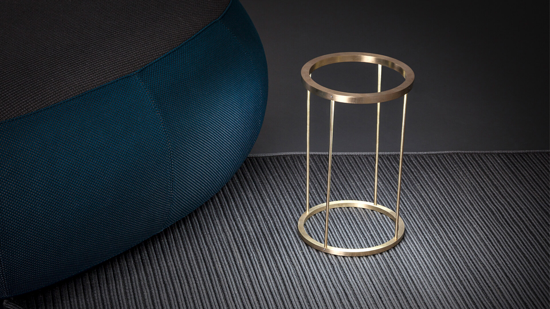 all-pages-sliders/Lighting Series/Lebello-Outdoor-BrassLamp.jpg